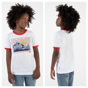 NWT Levi’s Short Sleeve Ringer Graphic Tee Sz L